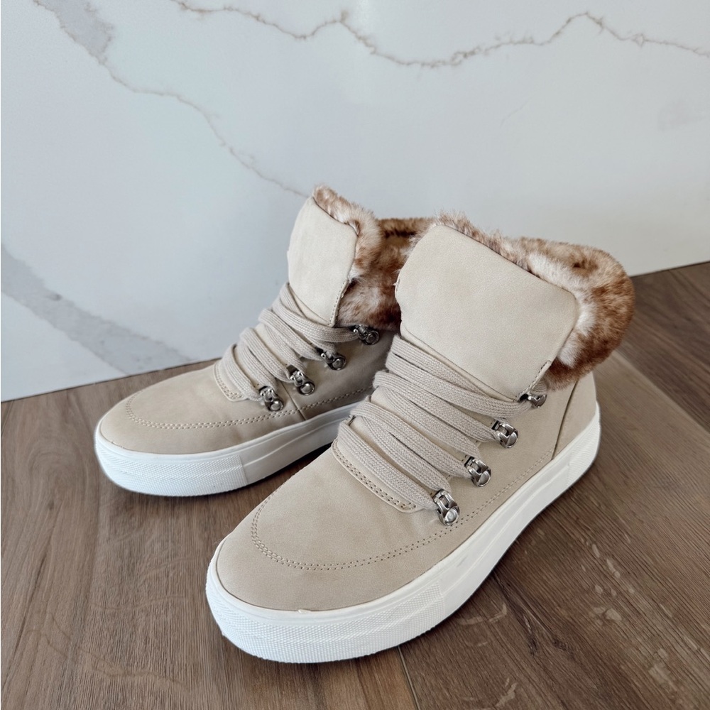 Soda Beige Fur-Lined Sneakers